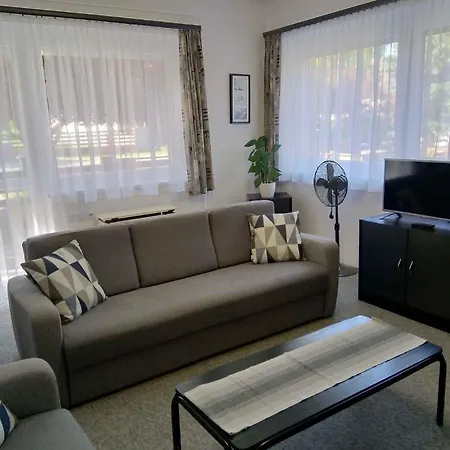 - Balaton 20085 Διαμέρισμα