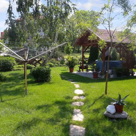 - Balaton 20085 Apartmán *