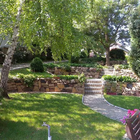 - Balaton 20085 Apartmán *