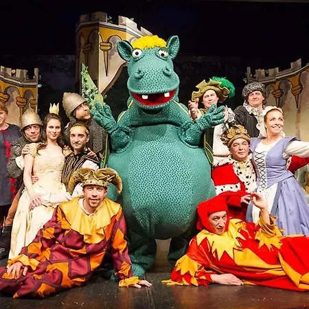 - Balaton 20085 Balatonszarszo