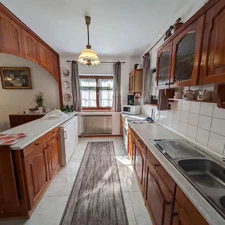 - Balaton 20085 Balatonszarszo