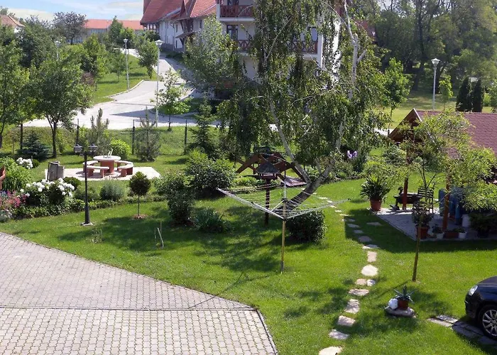 - Balaton 20085